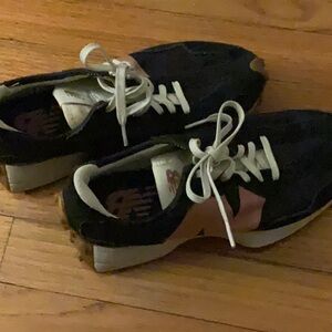 New Balance Womens 327 sneakers